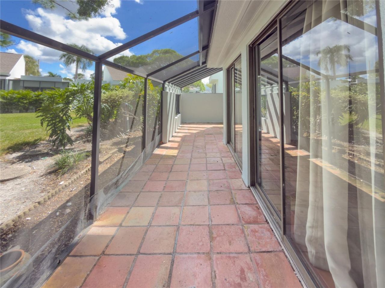 2375 Lakeside Mews, Unit D2, Sarasota, FL 34235 Photo