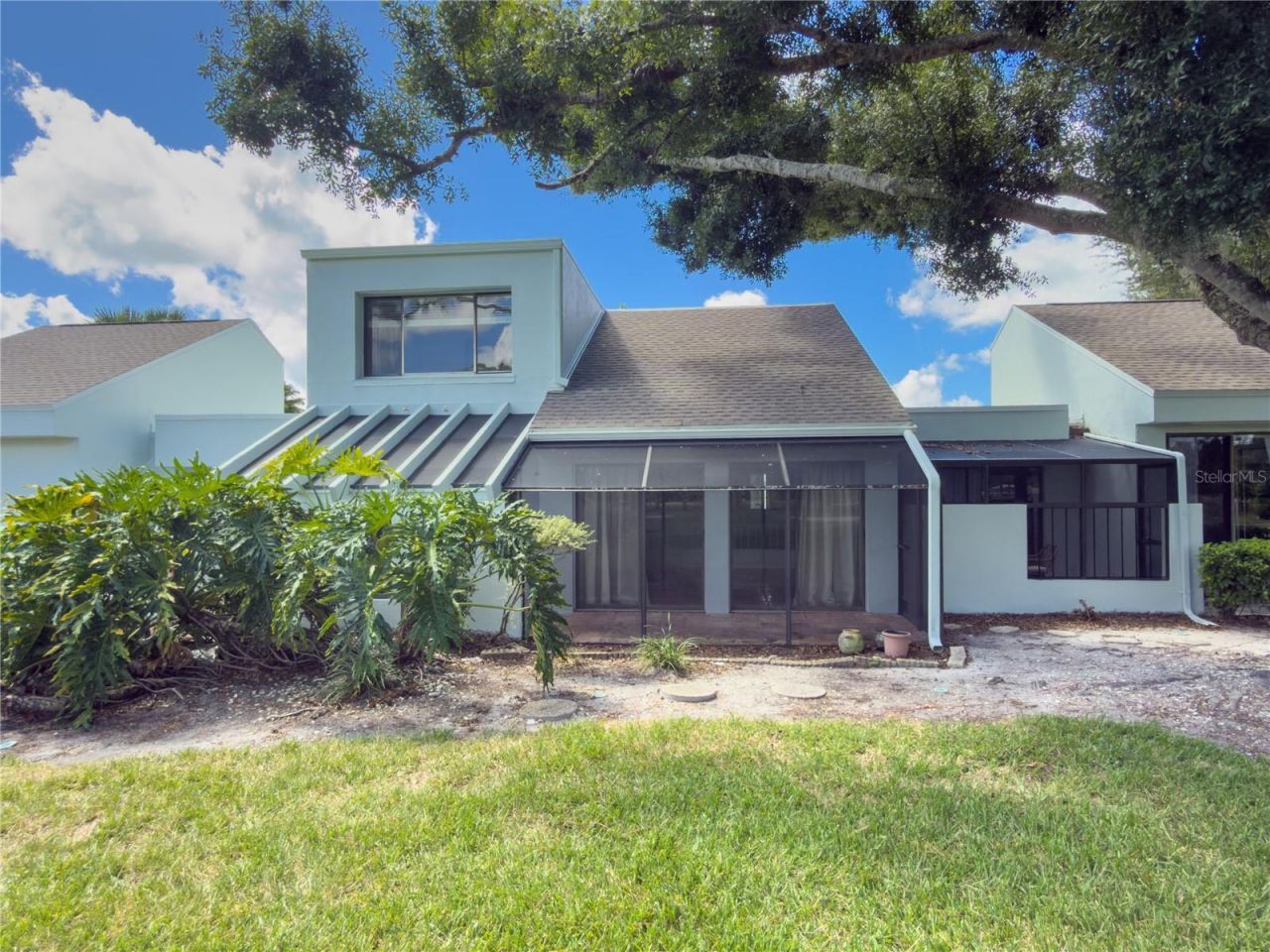 2375 Lakeside Mews, Unit D2, Sarasota, FL 34235 Photo