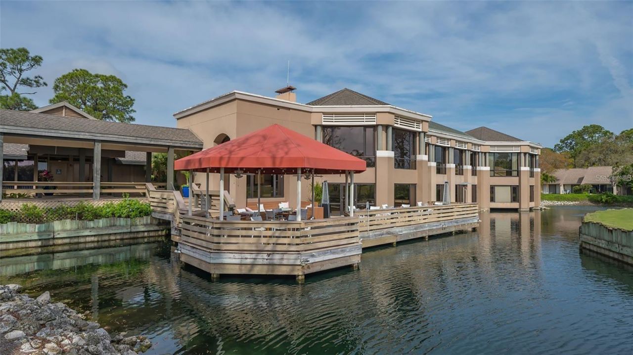 2375 Lakeside Mews, Unit D2, Sarasota, FL 34235 Photo