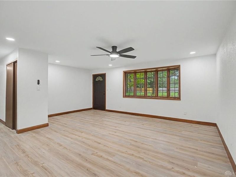 193 Monarch Road, Washington Township, OH 45458 Photo 9