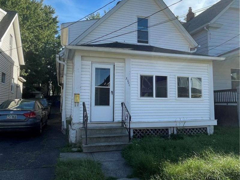 3201 Saratoga Avenue , Cleveland, OH 44109 Photo 3