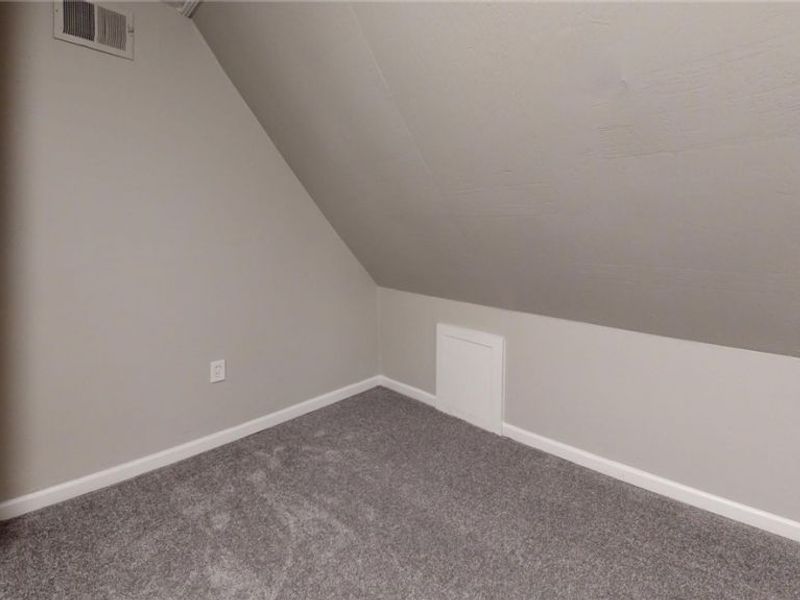 3201 Saratoga Avenue , Cleveland, OH 44109 Photo 37