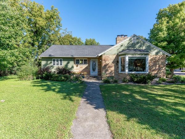 31 Lake Avenue E, Minnesota Lake, MN 56068