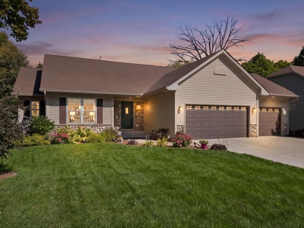 1790 Sterling Road, Waconia, MN 55387