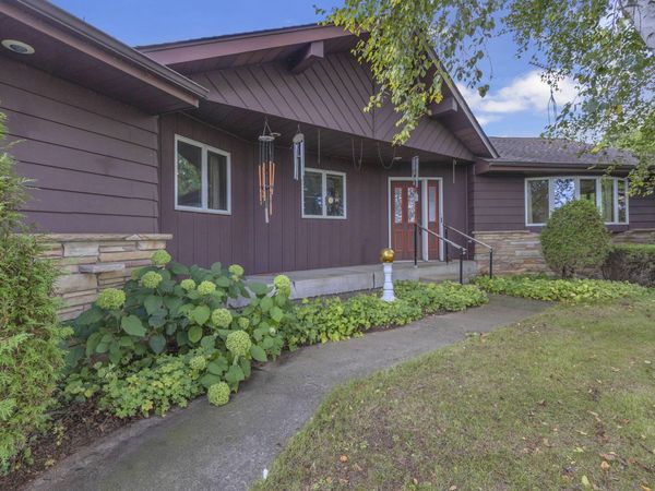 15522 Mineral Springs Rd, Meeme, WI 53063