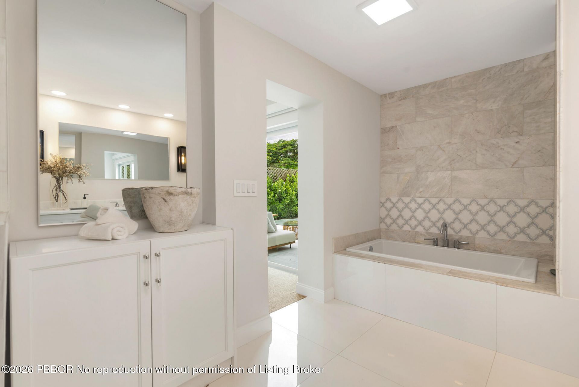 246 Elwa Place, West Palm Beach, FL 33405 Photo
