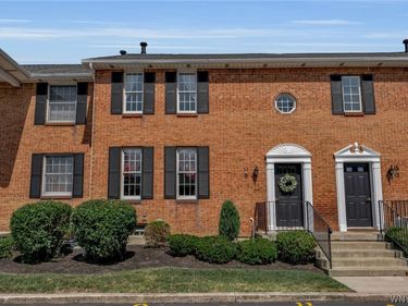 9 Tralee Terr, East Amherst, NY 14051