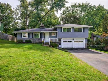 112 Burrows Hills Drive, Rochester, NY 14625