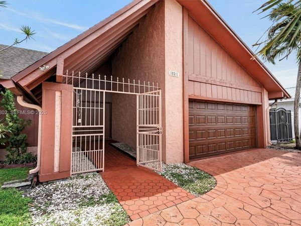 10311 SW 132nd Ave , Miami, FL 33186