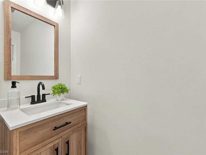 32253 Walker Road, Avon Lake, OH 44012 Photo 21