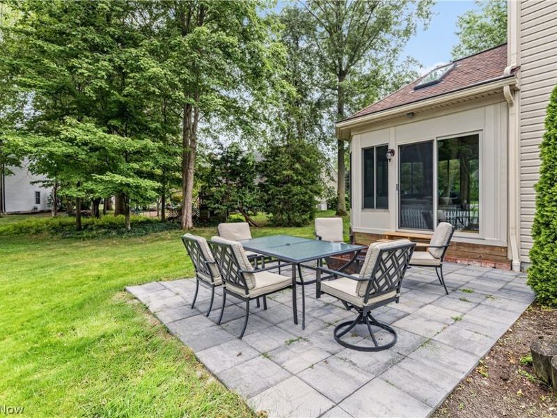 32253 Walker Road, Avon Lake, OH 44012 Photo 7