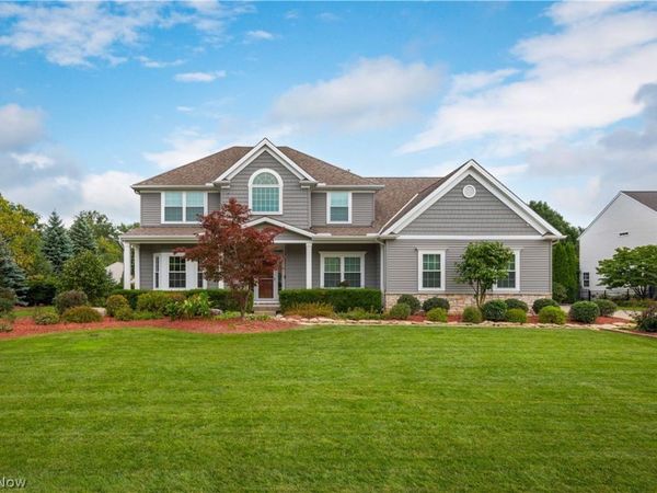 681 Bridgeside Drive , Avon Lake, OH 44012