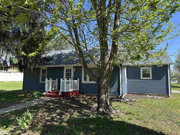 306 Oak Street, Keosauqua, IA 52565