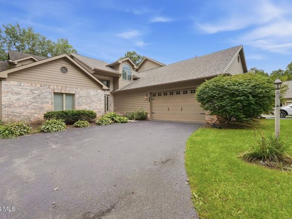 5537 Hidden Pines Way , Toledo, OH 43623