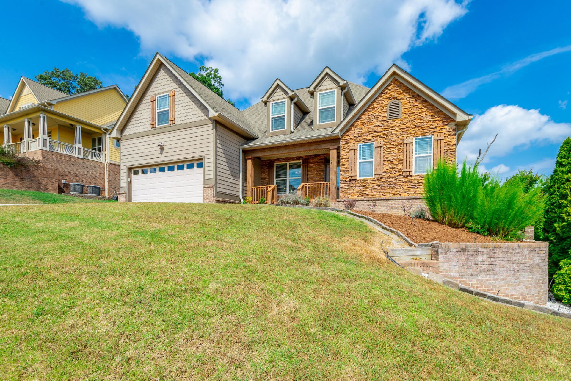 8076 Burgundy Circle, Chattanooga, TN 37421 Main Photo