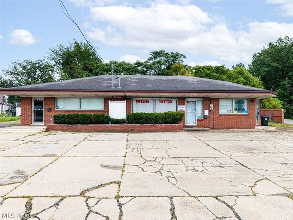 1446 - 1448 Parkman Road NW, Warren, OH 44485