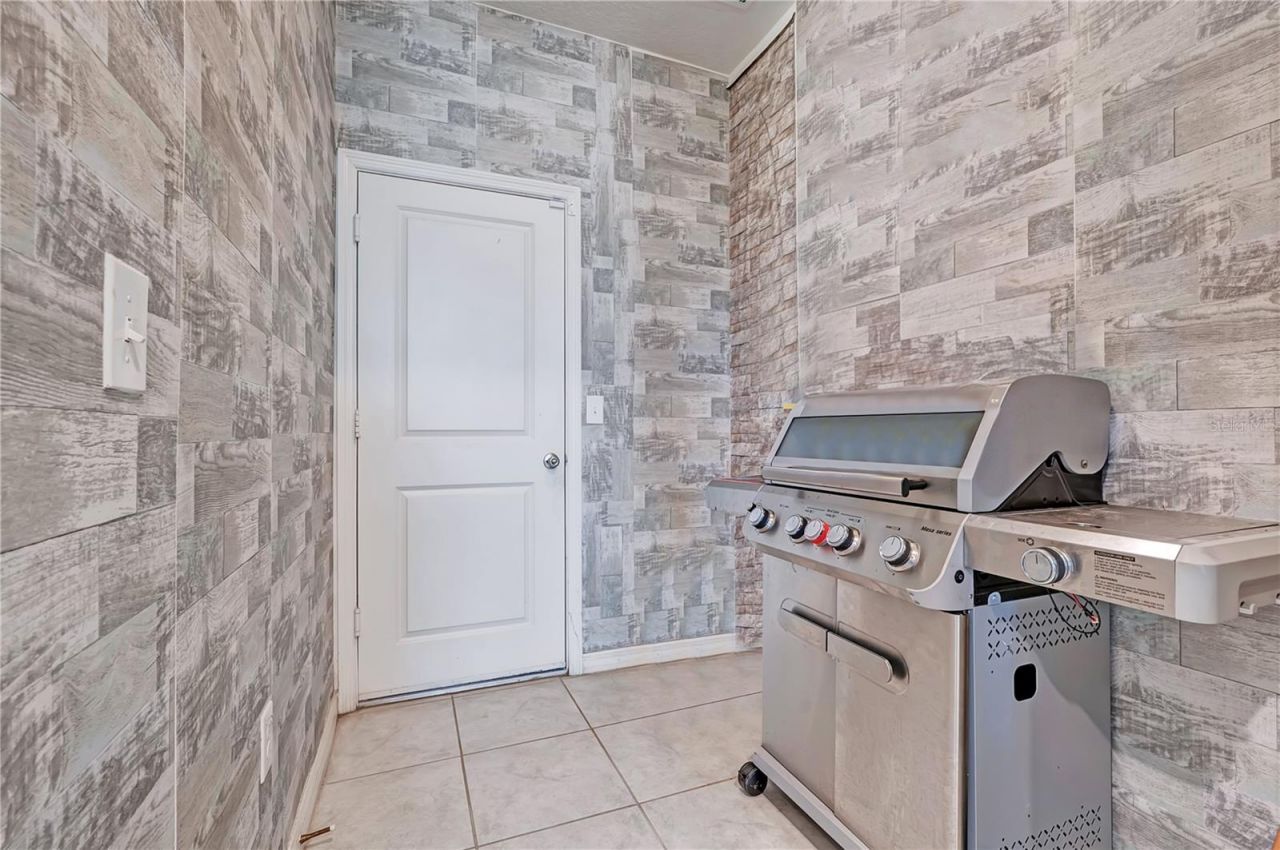 2512 Begonia Street , Mascotte, FL 34753 Photo