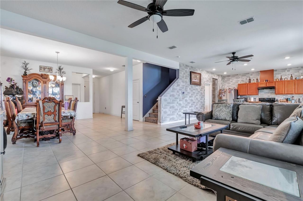 2512 Begonia Street , Mascotte, FL 34753 Photo