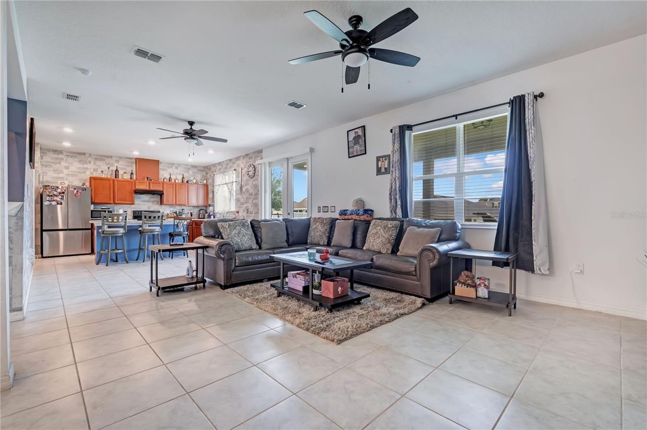 2512 Begonia Street , Mascotte, FL 34753 Photo