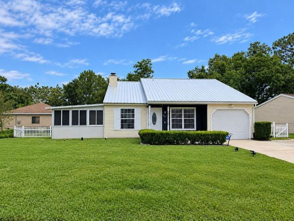 25 SPRING LOOP CIRCLE , OCALA, FL 34472