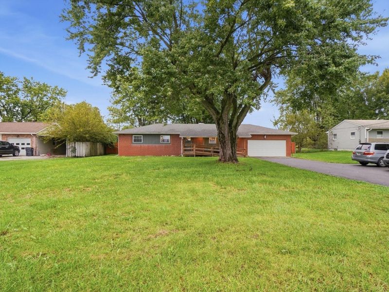 6373 Hoover Road, Grove City, OH 43123 Photo 2