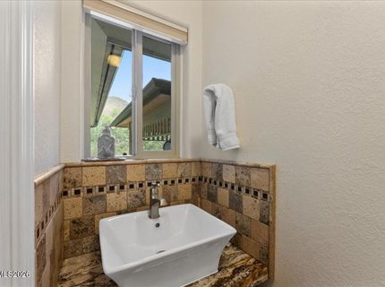 291 Surrey Court, Reno, NV 89521 Photo