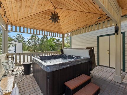 291 Surrey Court, Reno, NV 89521 Photo