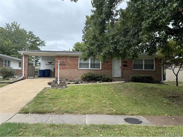 1005 Preakness Lane , Florissant, MO 63033