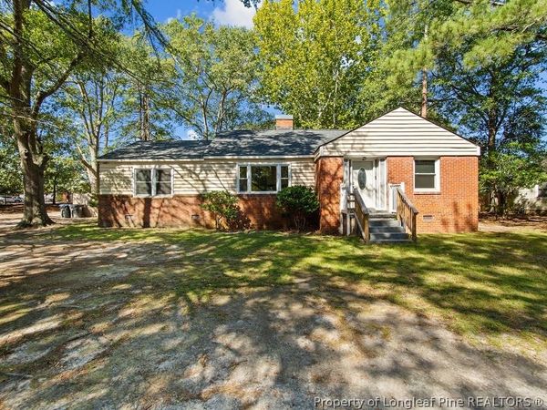 113 N Wright Street N, Raeford, NC 28376