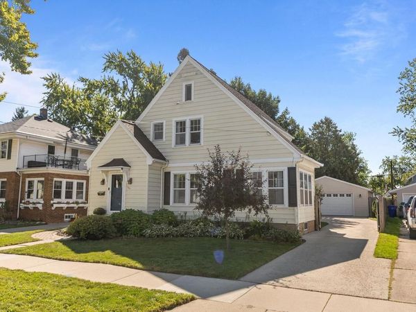 505 E BREWSTER STREET, Appleton, WI 54911