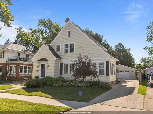 505 E BREWSTER STREET, Appleton, WI 54911