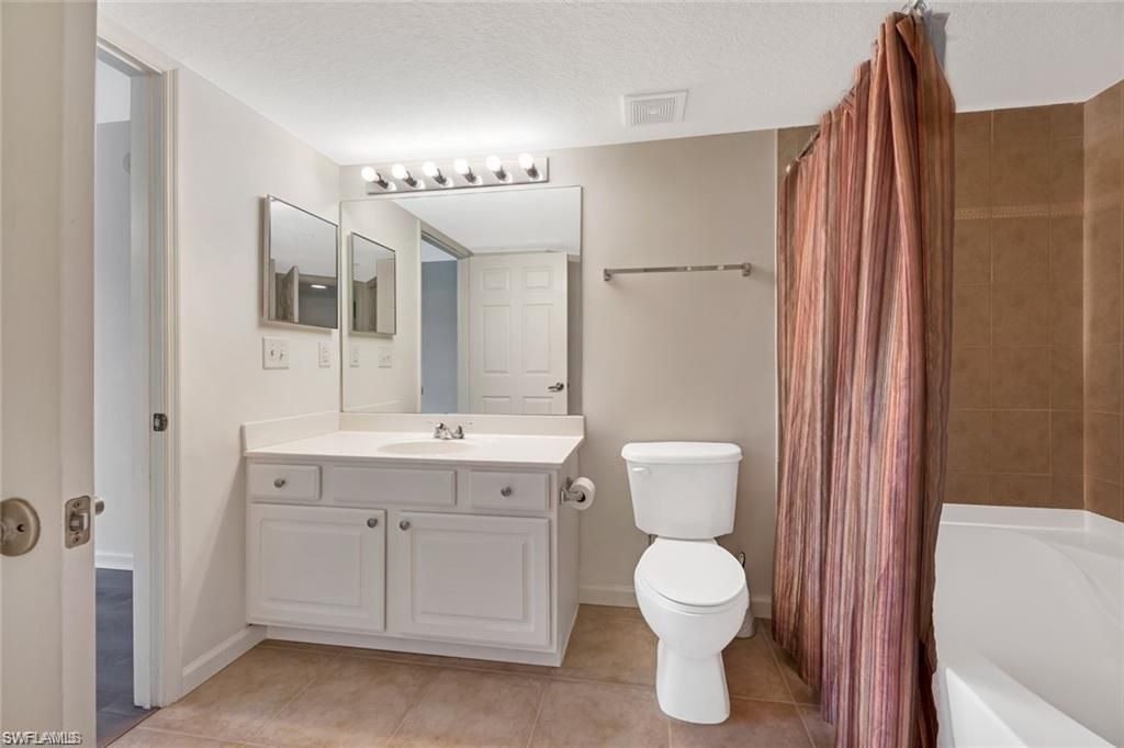 4122 Residence Dr, Unit 119, Fort Myers, FL 33901 Photo