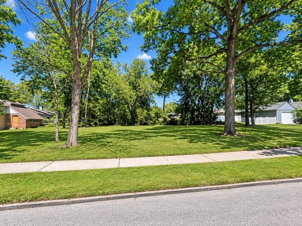 156 Mckinley Street , Valparaiso, IN 46383