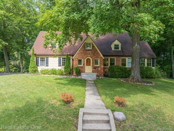215 Hill Street , Northville, Mi 48167