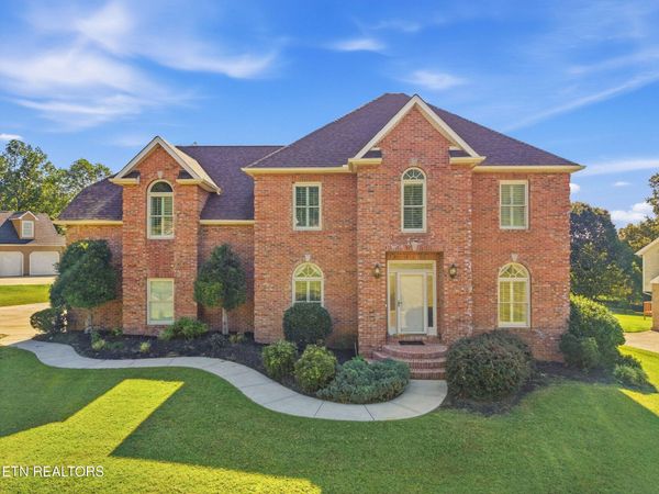 7712 La Barrington Blvd, Powell, TN 37849