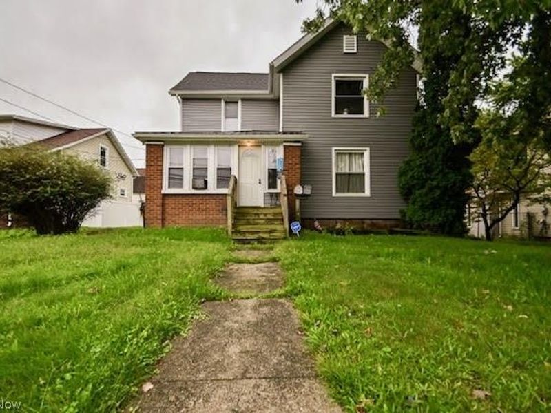 1847 Lincoln Way E, Massillon, OH 44646 Photo 1