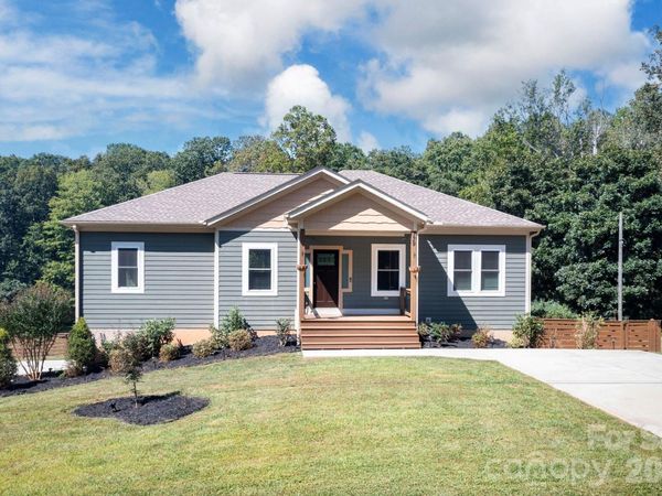139 Ridge Road , Candler, NC 28715