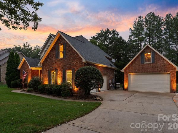 2908 Ed Reid Street, Charlotte, NC 28216