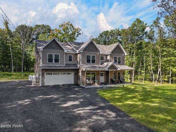 106 Hunters Lane Lane , Dingmans Ferry, PA 18328