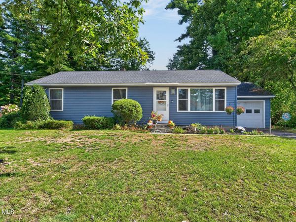 4 Reservoir Drive, Queensbury, NY 12804