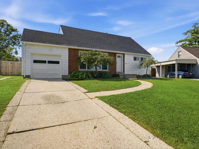 37 Beverly Drive, Hamilton, OH 45013 Photo 2