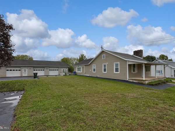 430 HYKES MILL ROAD , MANCHESTER, PA 17345