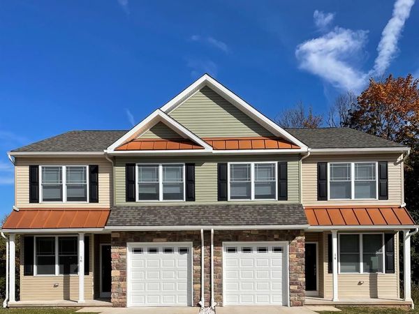 16 HIDDEN HOLLOW DRIVE, COLLEGEVILLE, PA 19426