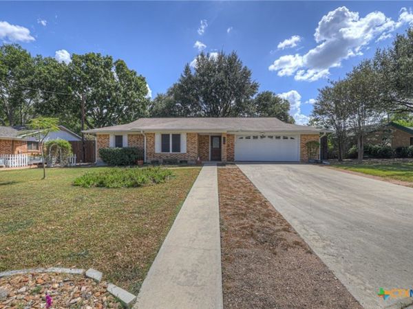 925 Lazy Trail Trail , New Braunfels, TX 78130