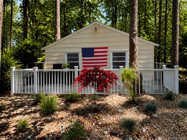 10 E Way Path, Calverton, NY 11933
