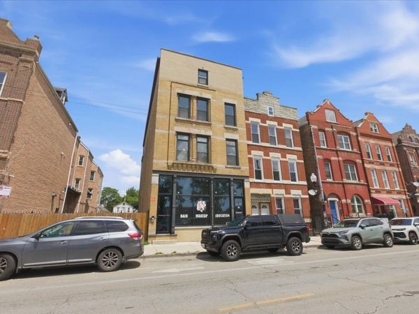 1854 W 18th Street, Unit 1R, Chicago, IL 60608