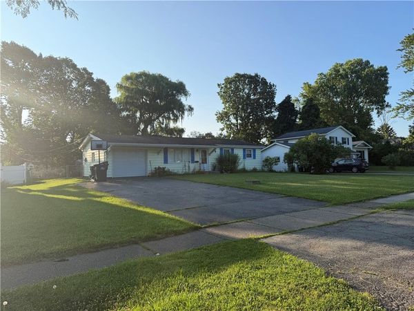 41 Grecian Parkway , Rochester, NY 14626