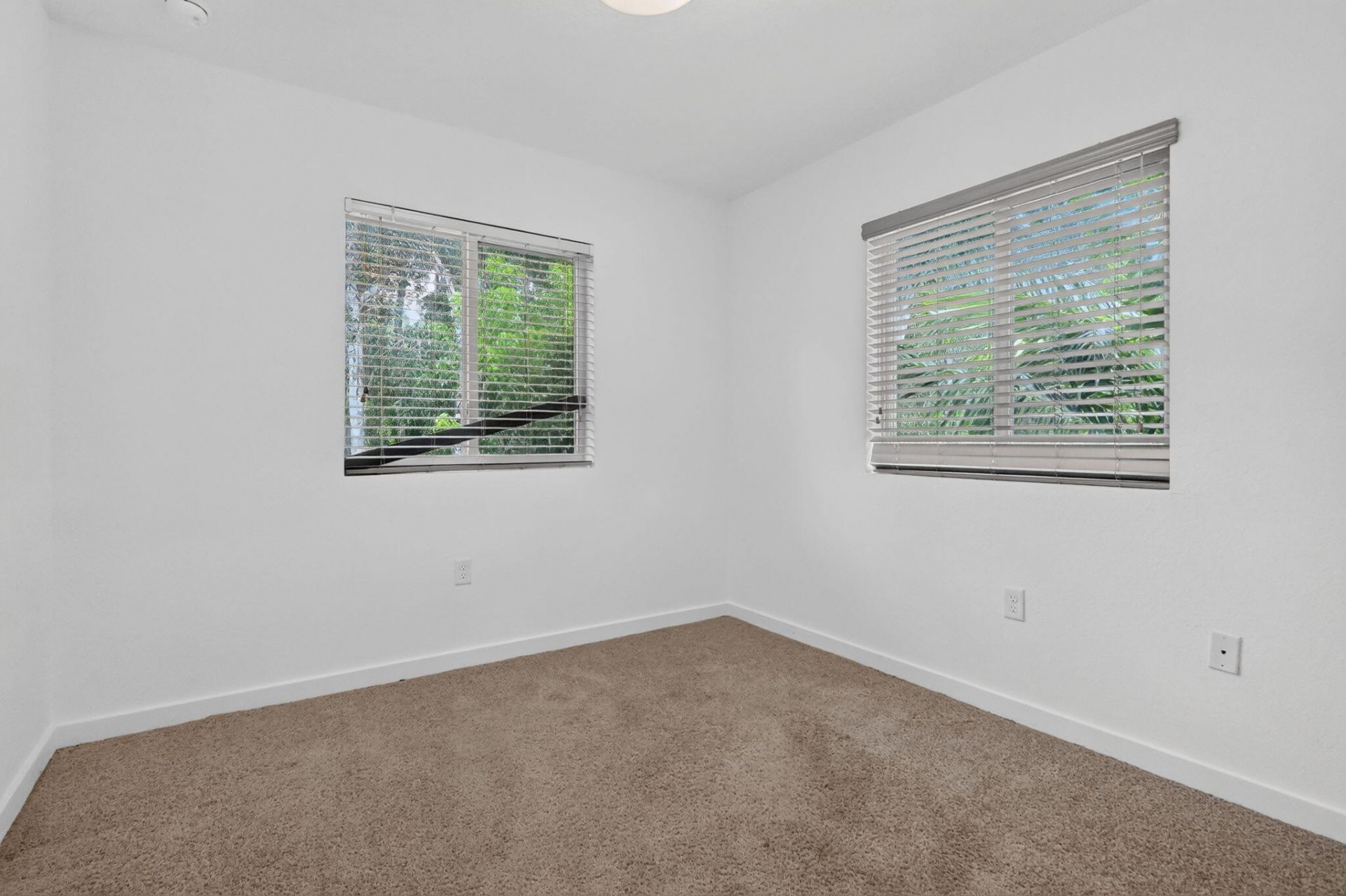 1339 NW 208th Terrace, Miami Gardens, FL 33169 Photo