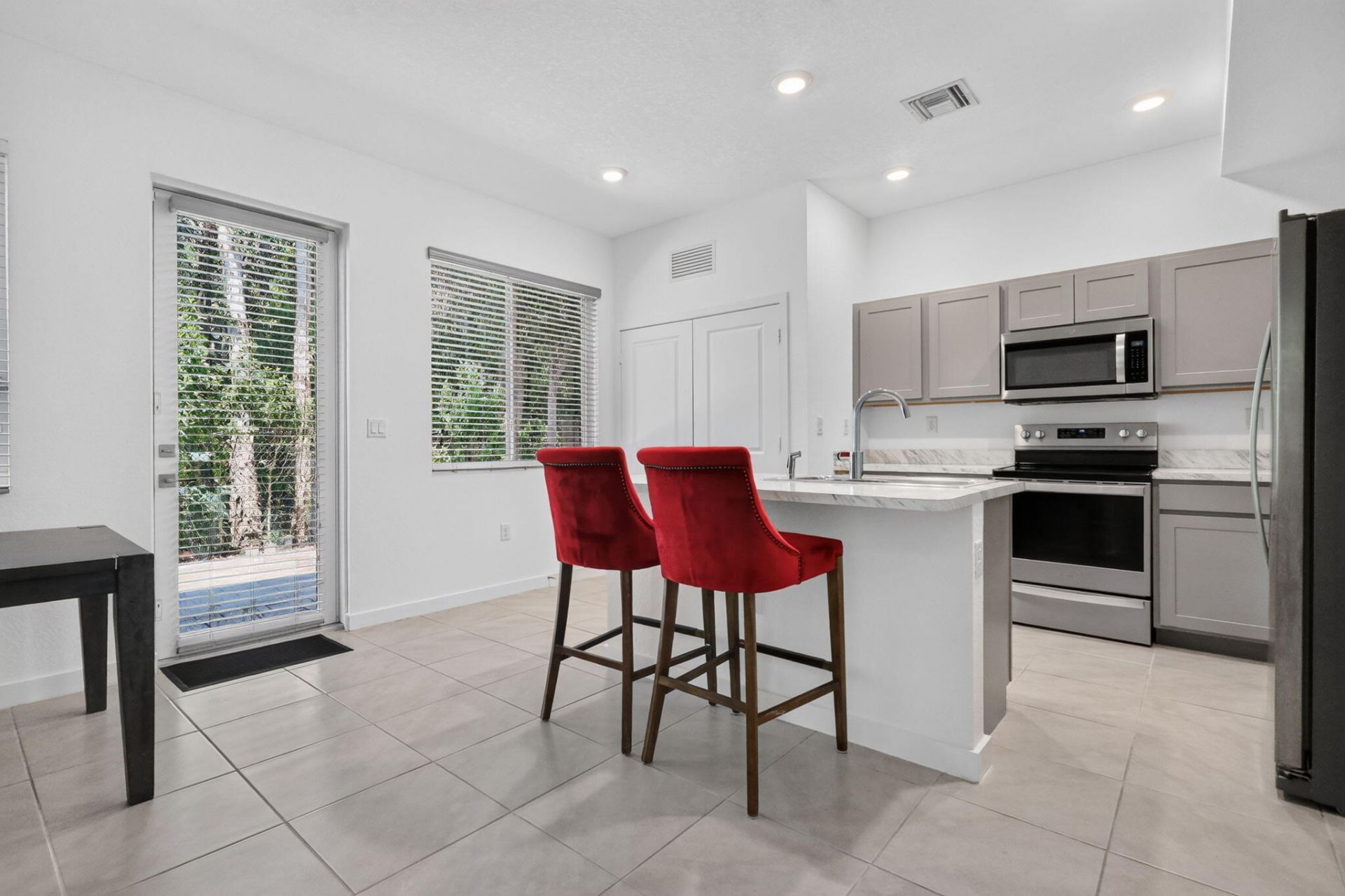 1339 NW 208th Terrace, Miami Gardens, FL 33169 Photo