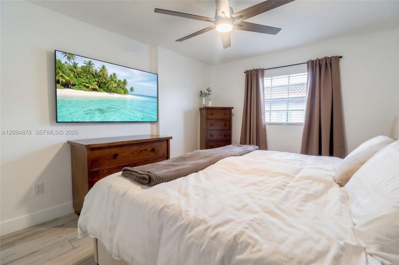 8402 SW 208th St , Cutler Bay, FL 33189 Photo